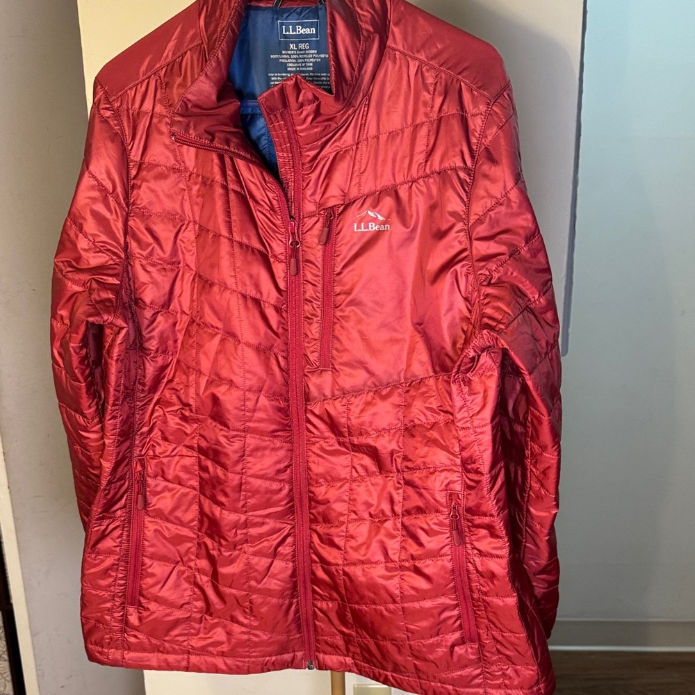 L.L. Bean Blue and Red Women's Jacket - Picture 4 of 6